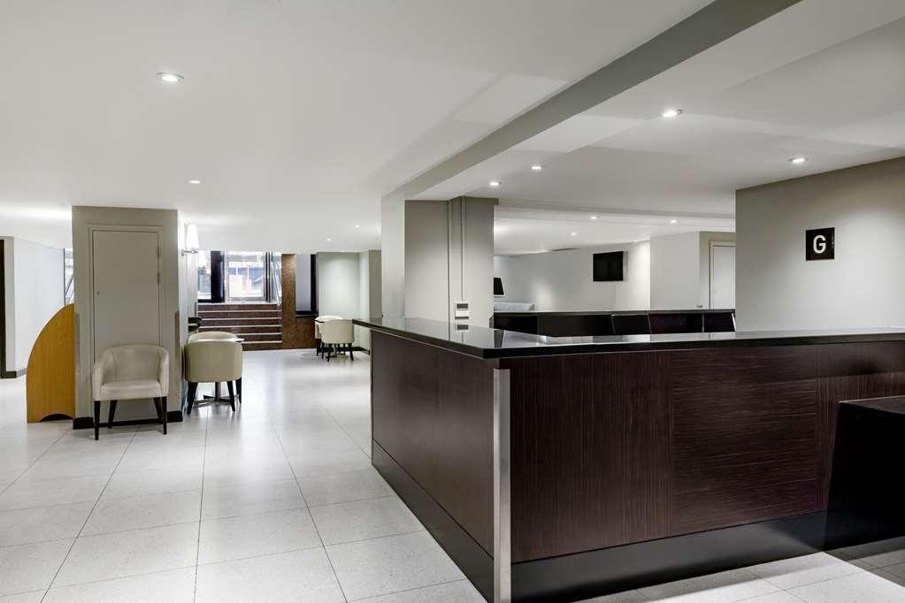 Radisson Red Hotel London Heathrow Ресторан фото