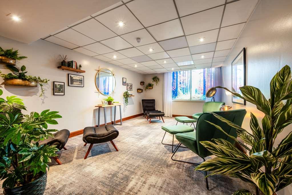 Radisson Red Hotel London Heathrow Удобства фото