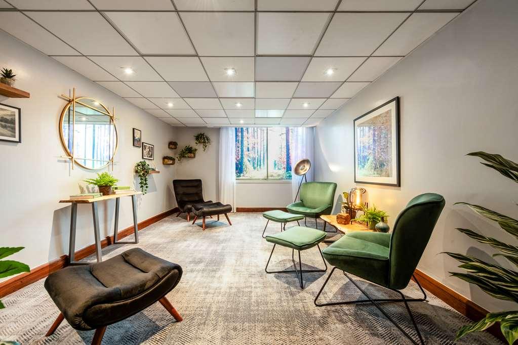 Radisson Red Hotel London Heathrow Удобства фото